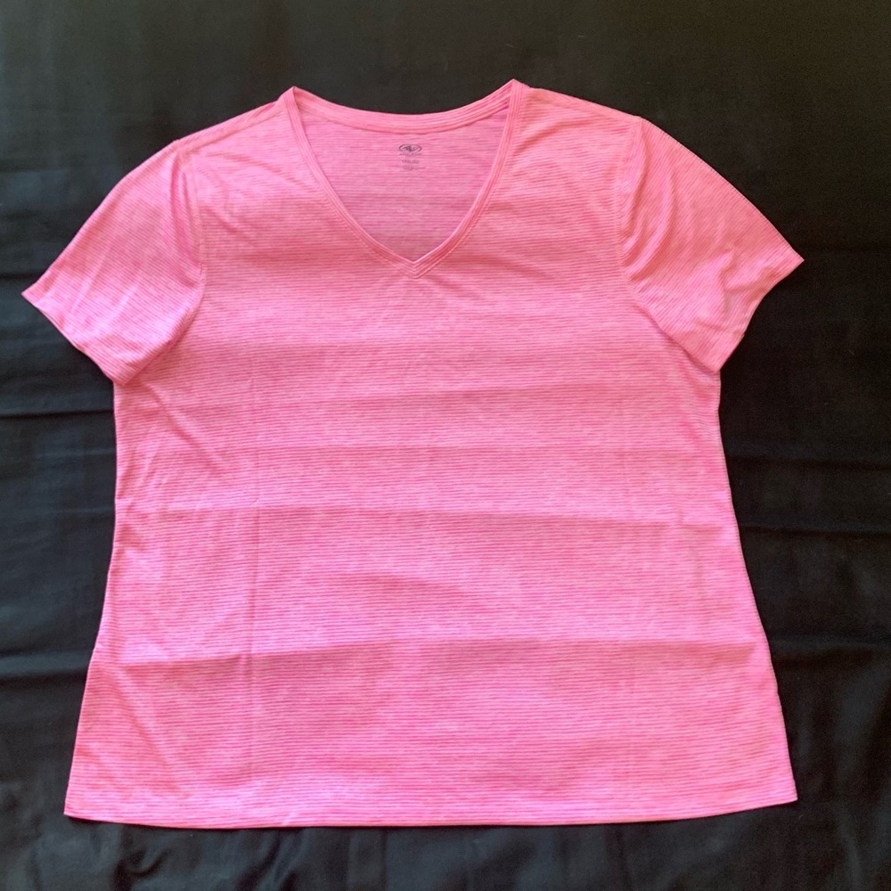 Athletic Works Women’s Core Active Short Sleeve V-Neck T-Shirt (Pink)